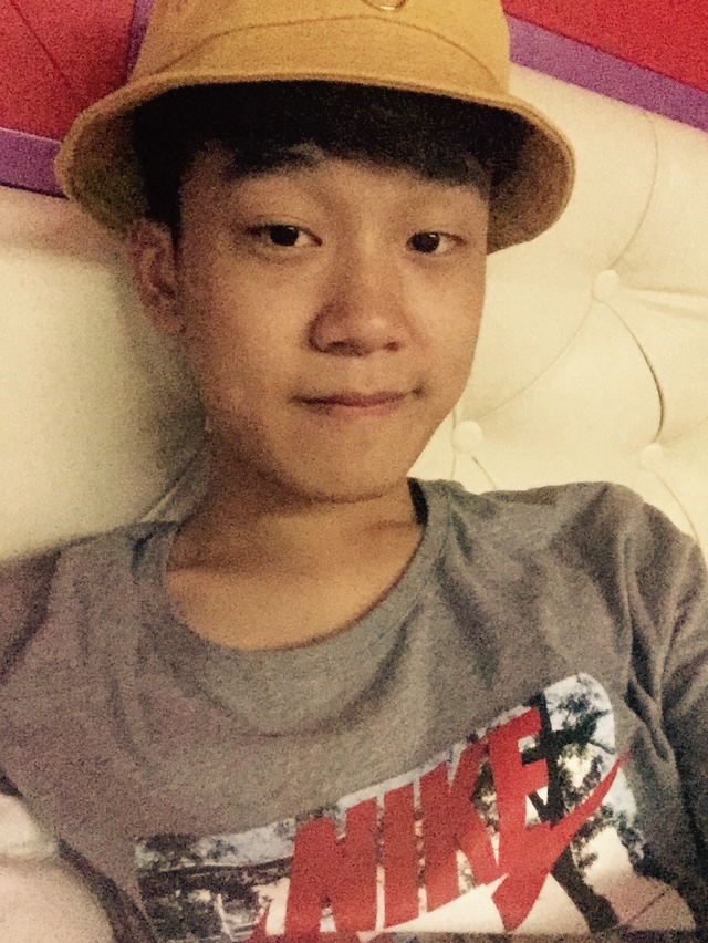 姓名：杨佩锦 ； 省市：重庆市； 研究方向：高速铁路牵引供电系统车网耦合谐振分析