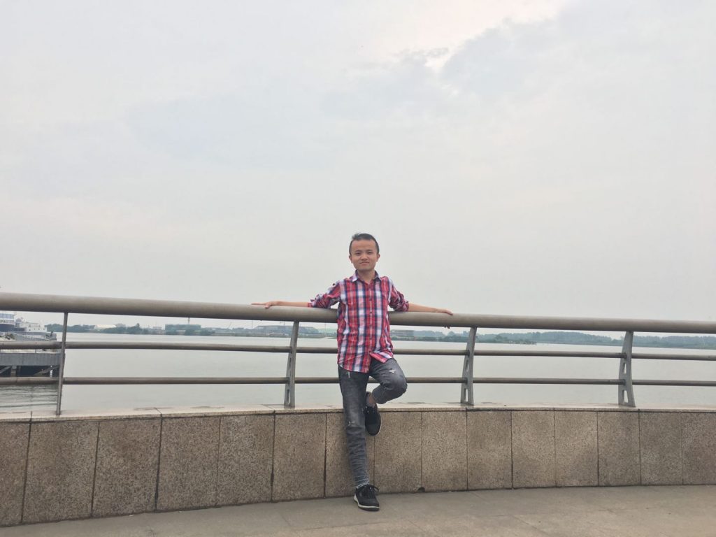 柯灿籍贯 湖北省鄂州市研究方向 SiC变流器