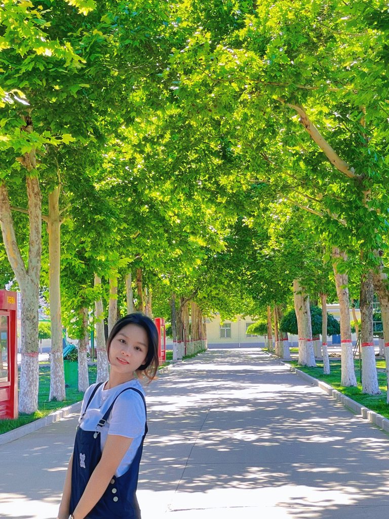 李薇